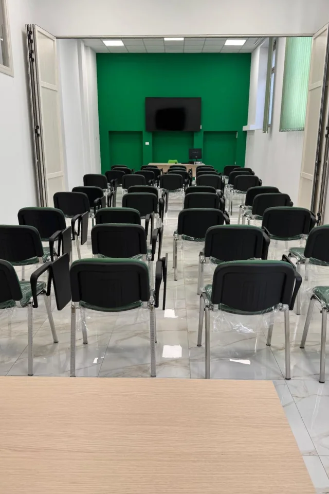 isaia school